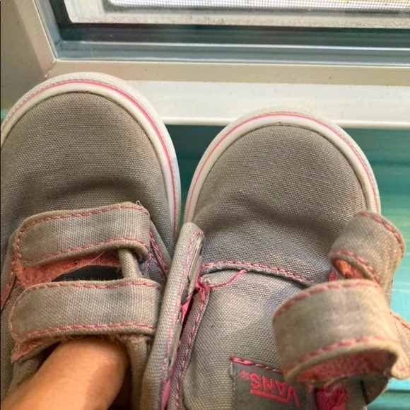 Vans strap-across Toddler Girls size 7 - Picture 3 of 5